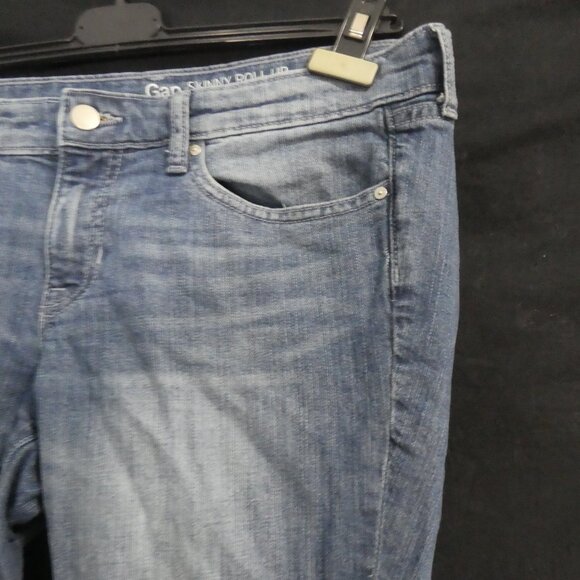 GAP - Skinny Roll Up | 4 / 27 R Regular Fit | Blue Washed Distressed Denim Jeans - Picture 5 of 16
